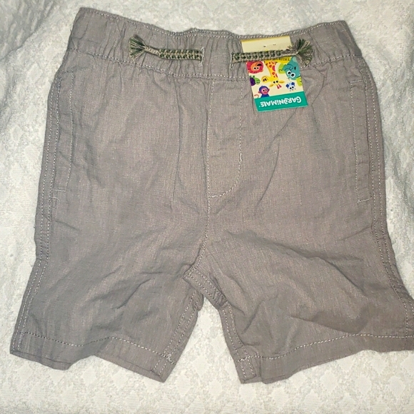 NWT Garanimals Textured woven short in light gray - Picture 1 of 5